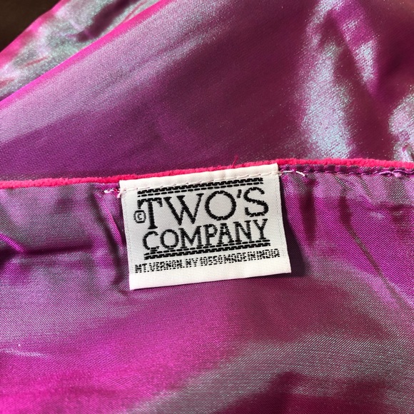 Velvet/Satin Scarf with Bag - Picture 5 of 6